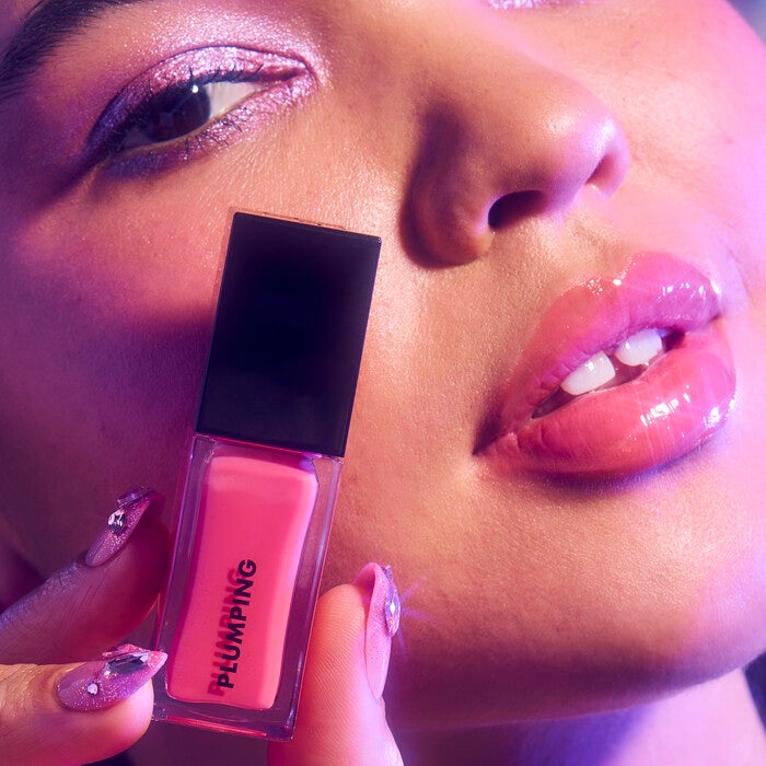 Breanna Wearing Burst Bubble Pink Plumping Lip Oil